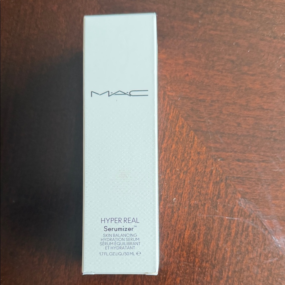 MAC Hyper Real Serumizer - White Box new 1.7 Fl
